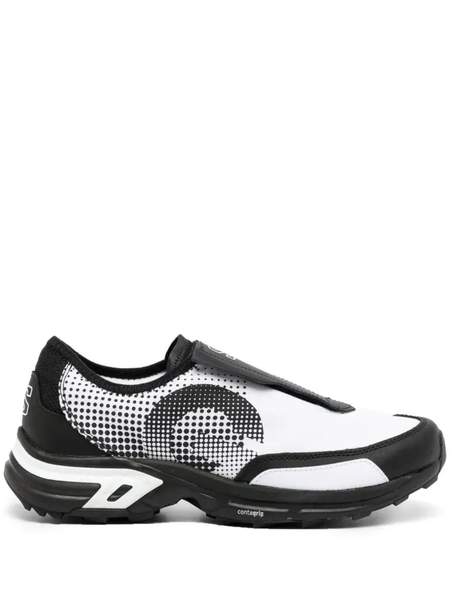 CDG CDG x Salomon SR901E ローカットスニーカーの商品画像