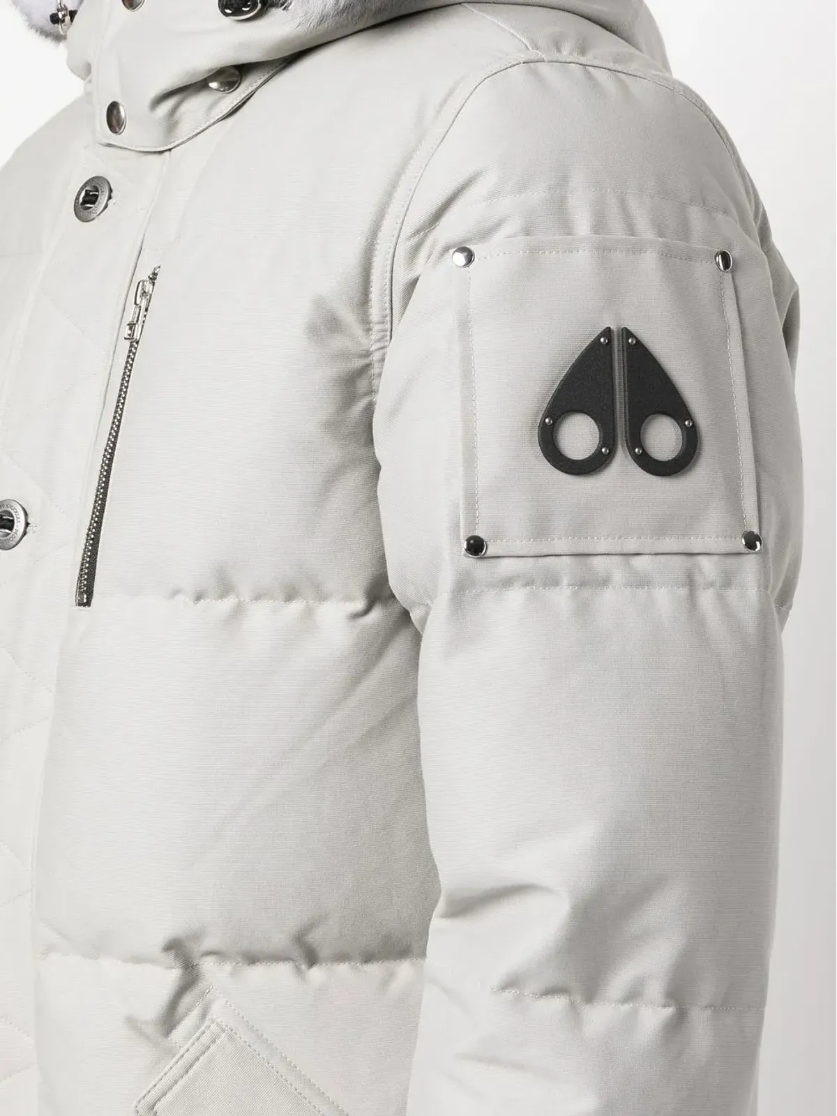 Moose Knuckles ファー風トリム付きパディドパーカ - 画像5