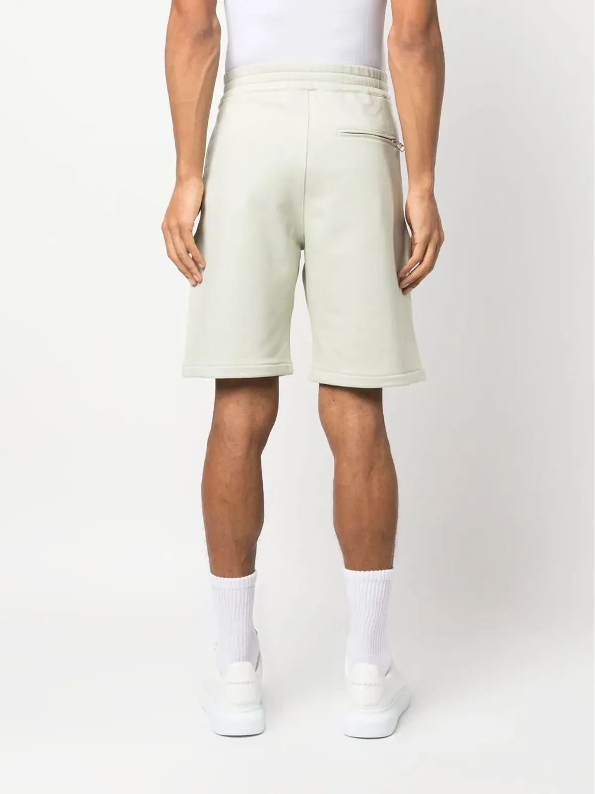 Alexander McQueen embroidered-logo Bermuda shorts - Green - 画像4