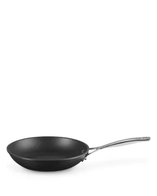 Le Creuset ノンスティックアルミニウム製 浅型フライパン - サムネイル1