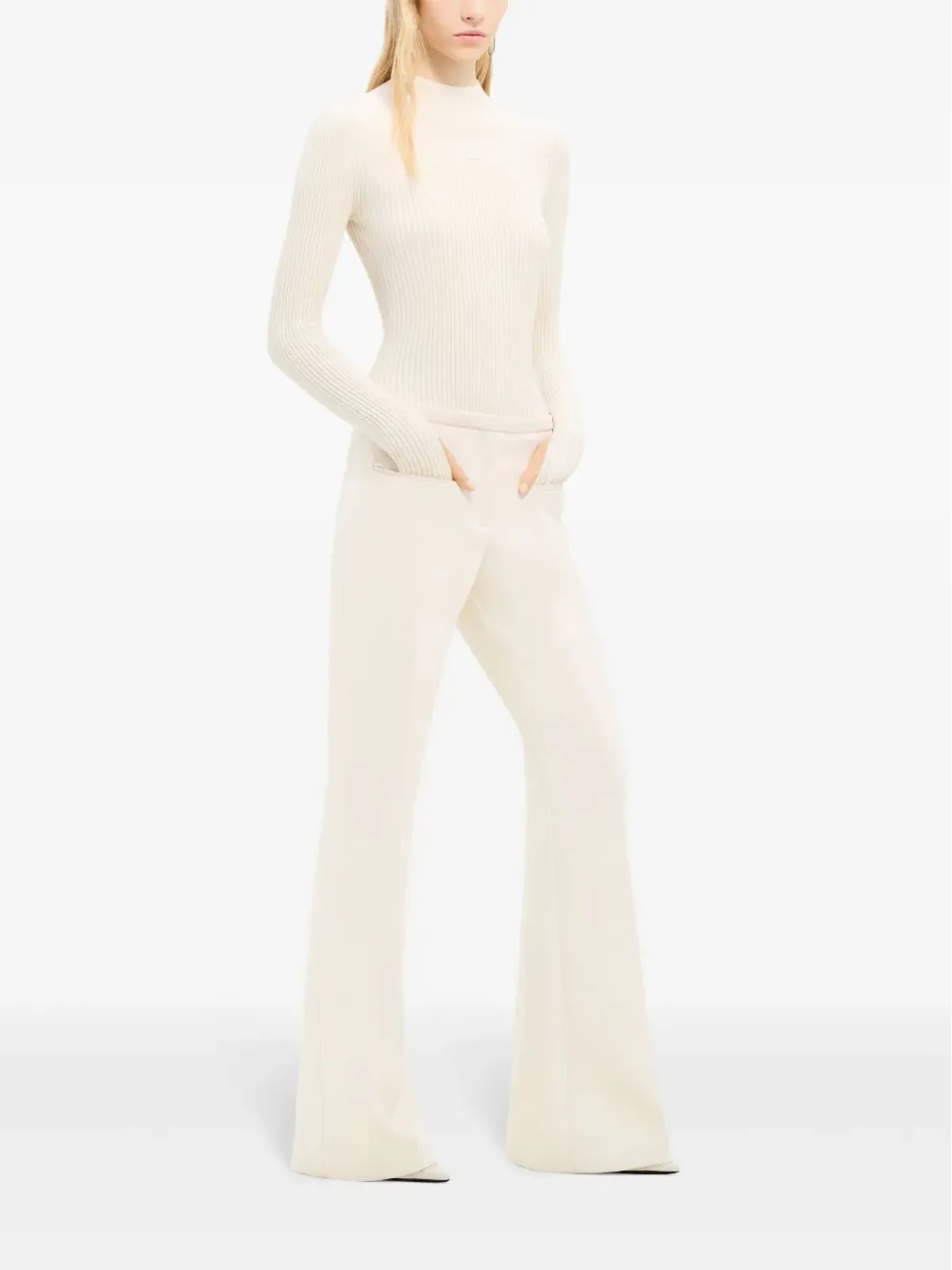 Courrèges ローライズ・フレアパンツ（クレープ素材）- ニュートラルカラー - 画像3