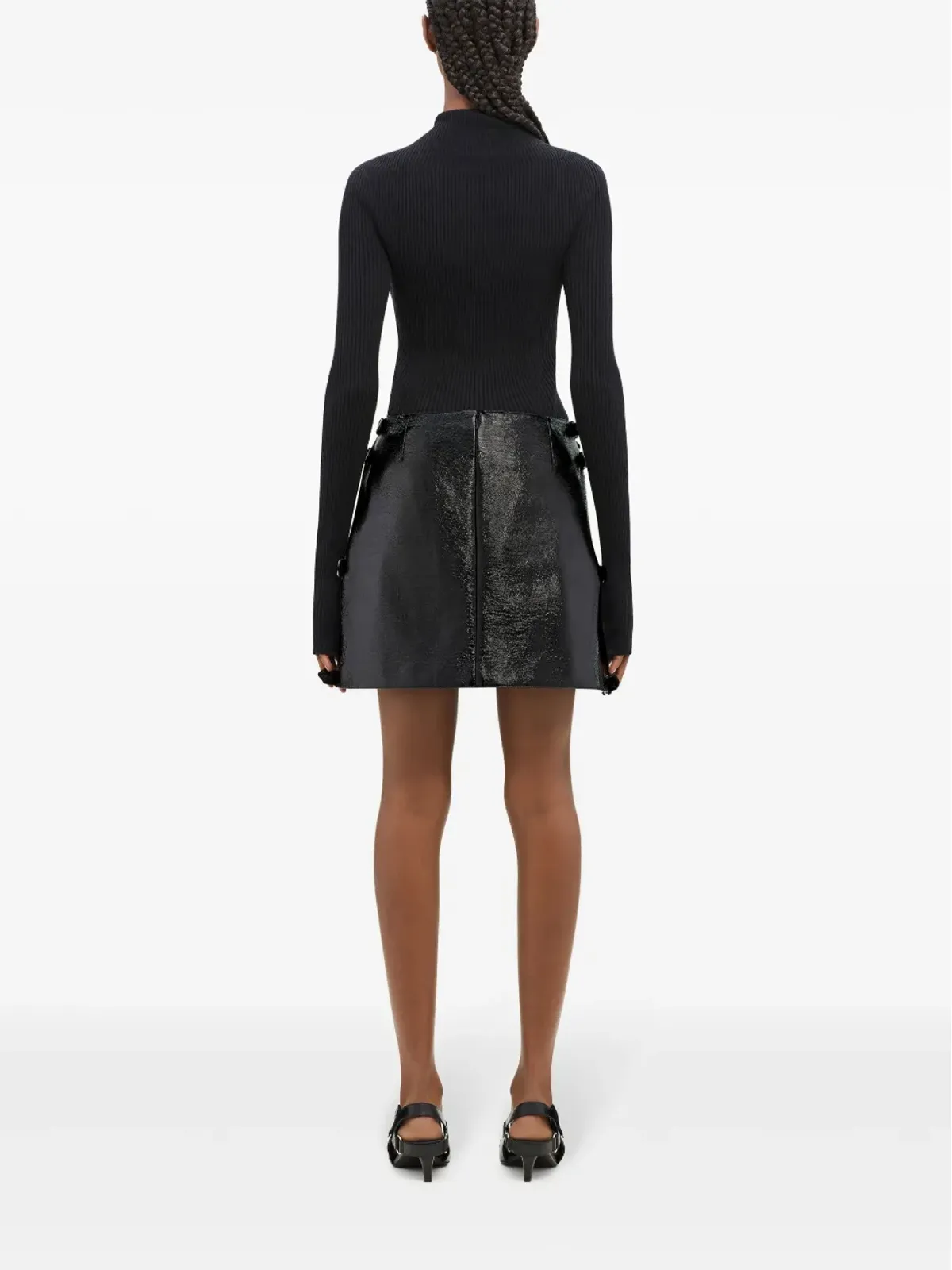 Courrèges バックル付きコーティング加工ミニスカート - 画像4