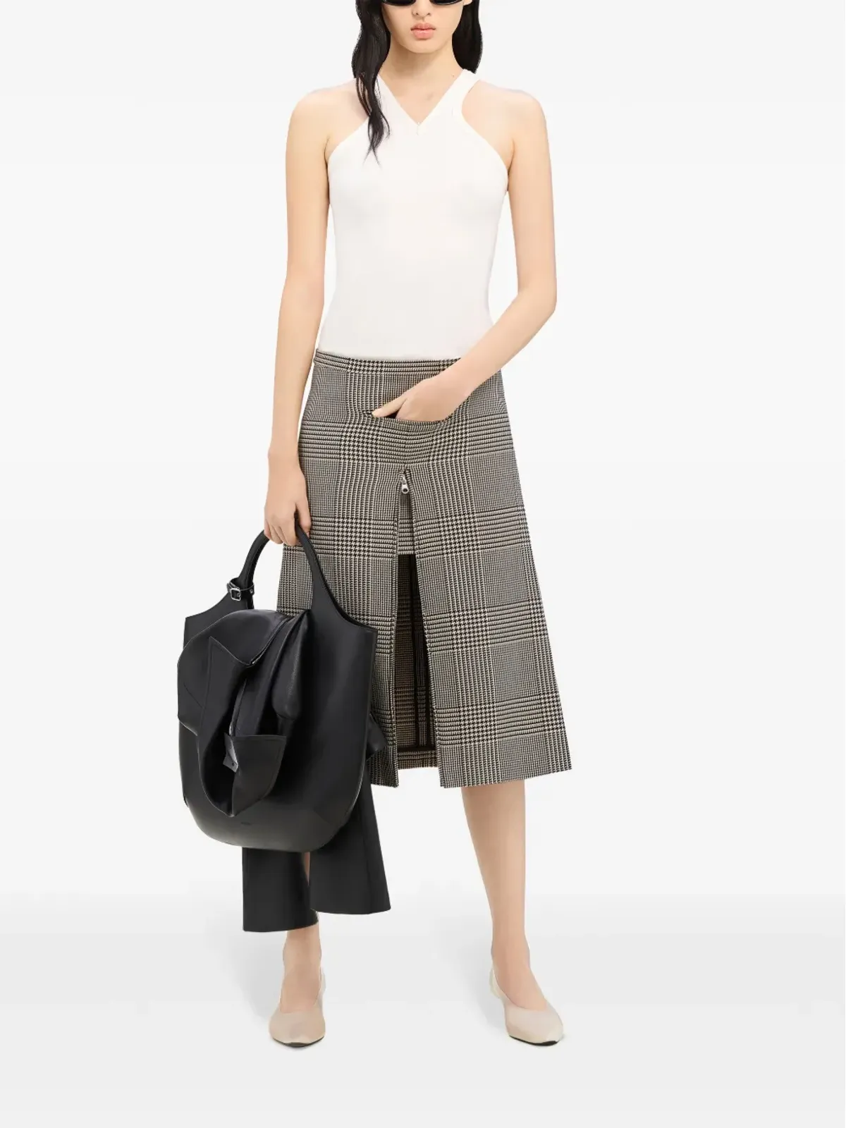 Courrèges ジップディテール付き チェック柄ミディスカート 黒 - 画像2