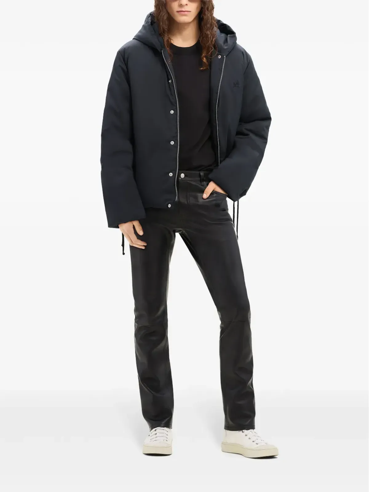 Courrèges ロゴアップリケ付きフード付きパファージャケット - 画像2