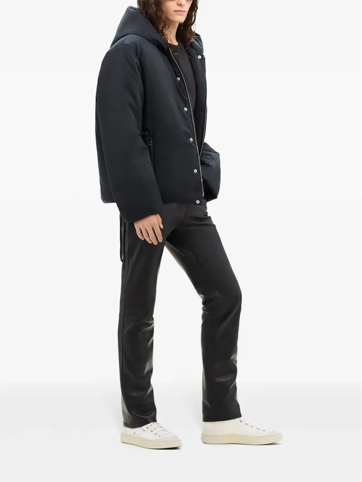 Courrèges ロゴアップリケ付きフード付きパファージャケット - 画像3