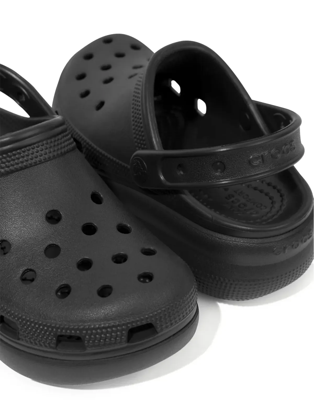 Crocs Kids クラシックパンチ穴サンダル - 画像3