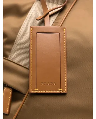 Prada 三角ロゴ ダッフルバッグ - ブラウン - サムネイル3