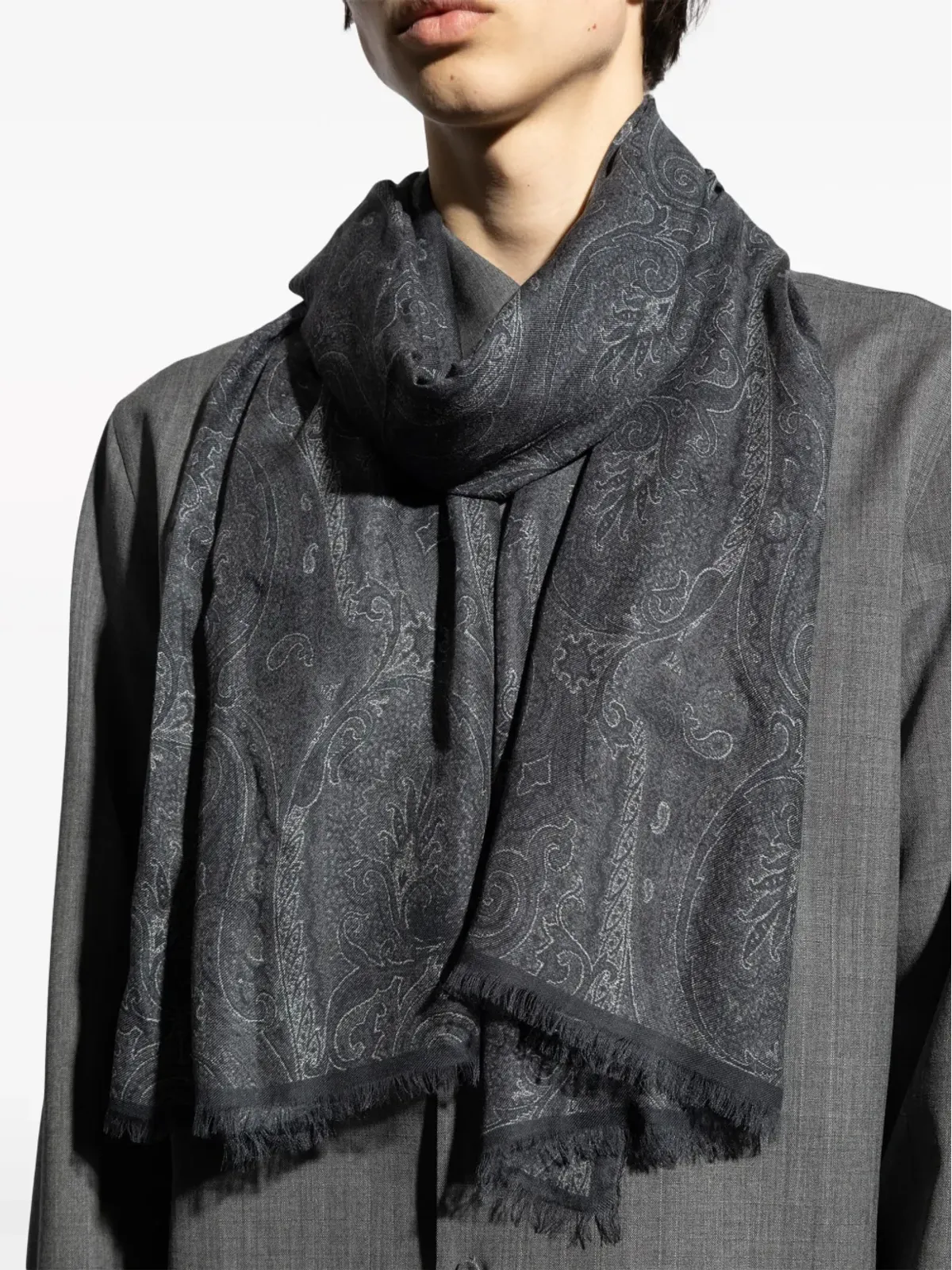 ETRO ペイズリープリントのフリンジエッジスカーフ - グレー - 画像4