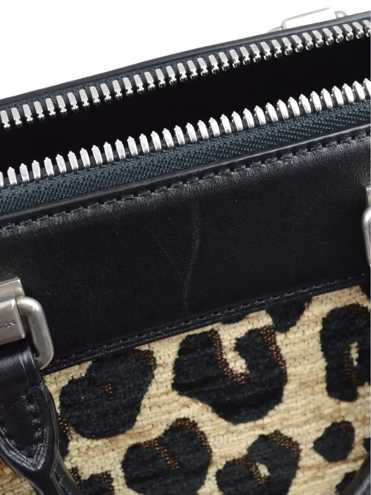 Louis Vuitton ビンテージ レオパードベビー バッグ ブラック - 画像5