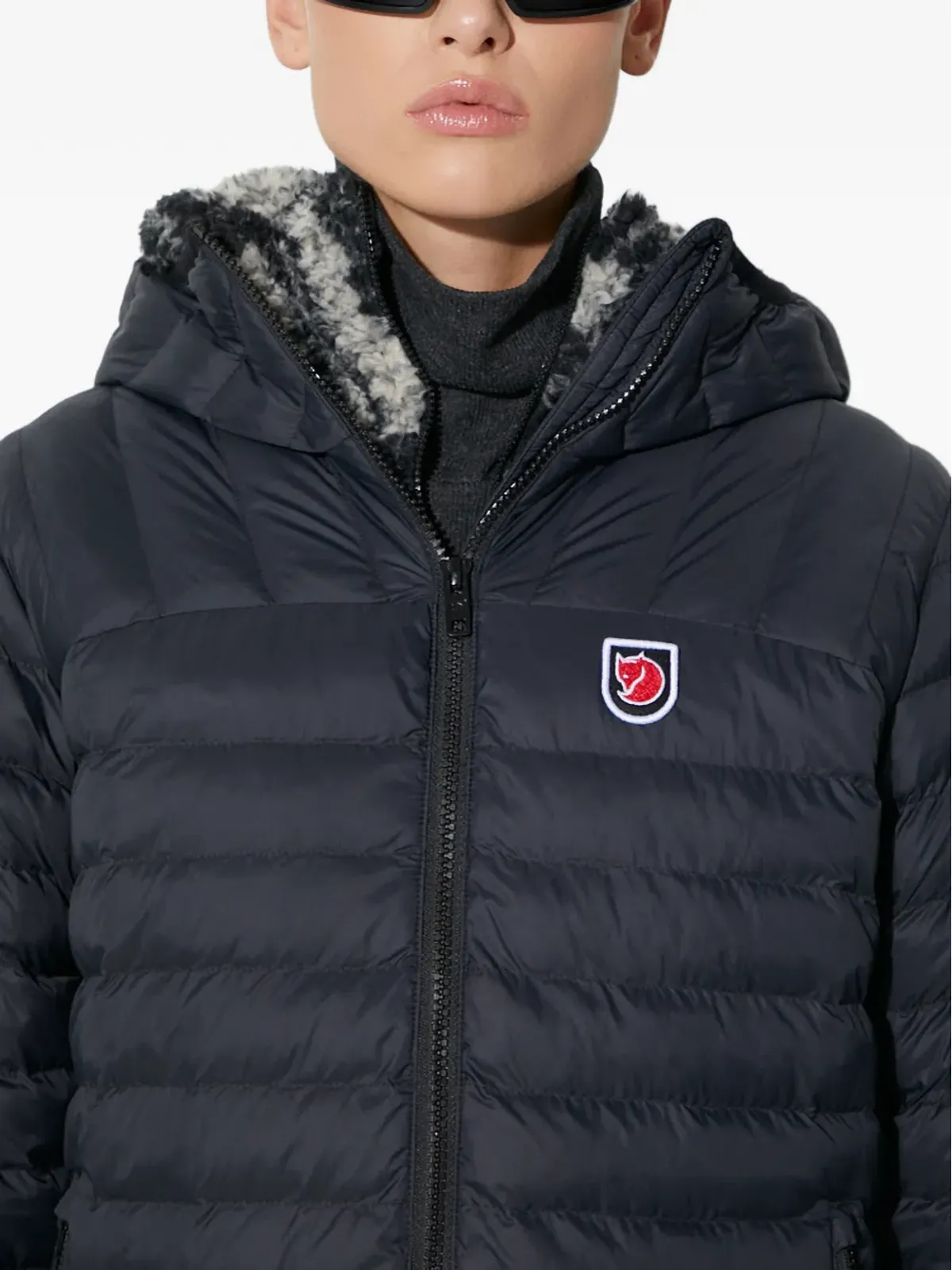 Fjällräven Expedition Lätt フード付きロゴジャケット ブラック - 画像5