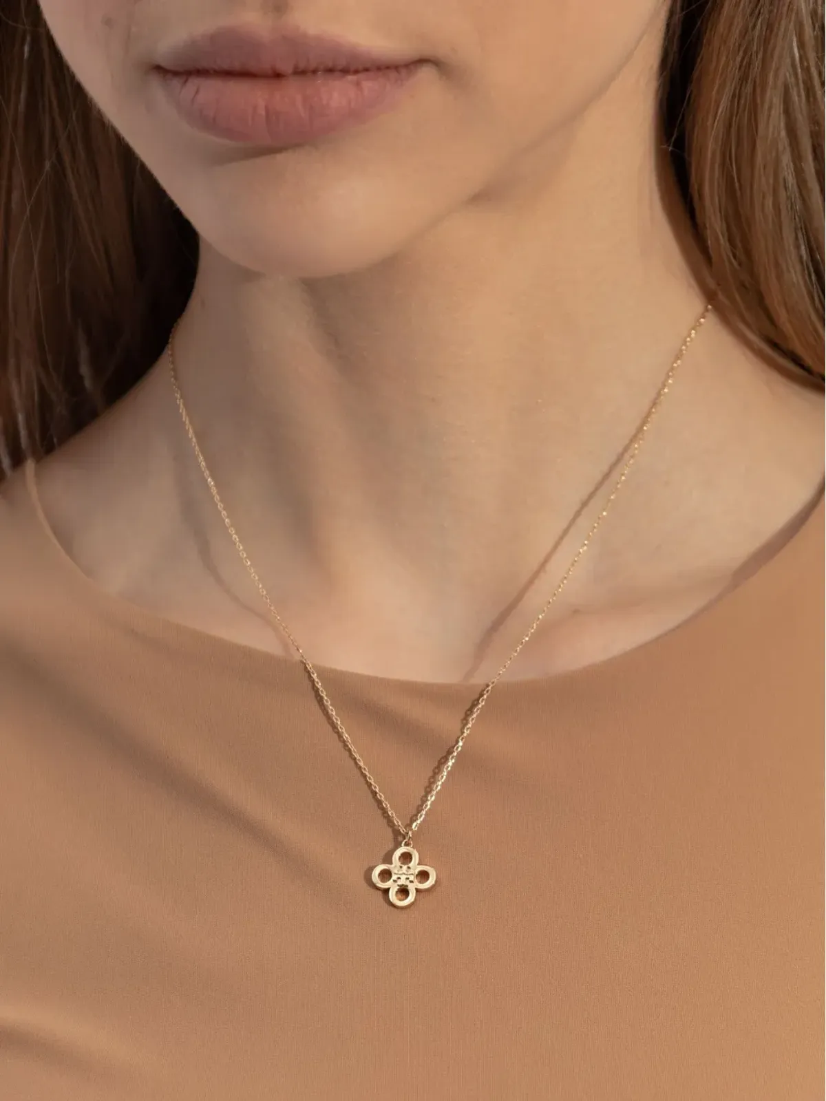 Tory Burch 花モチーフのチェーンネックレス - 画像4
