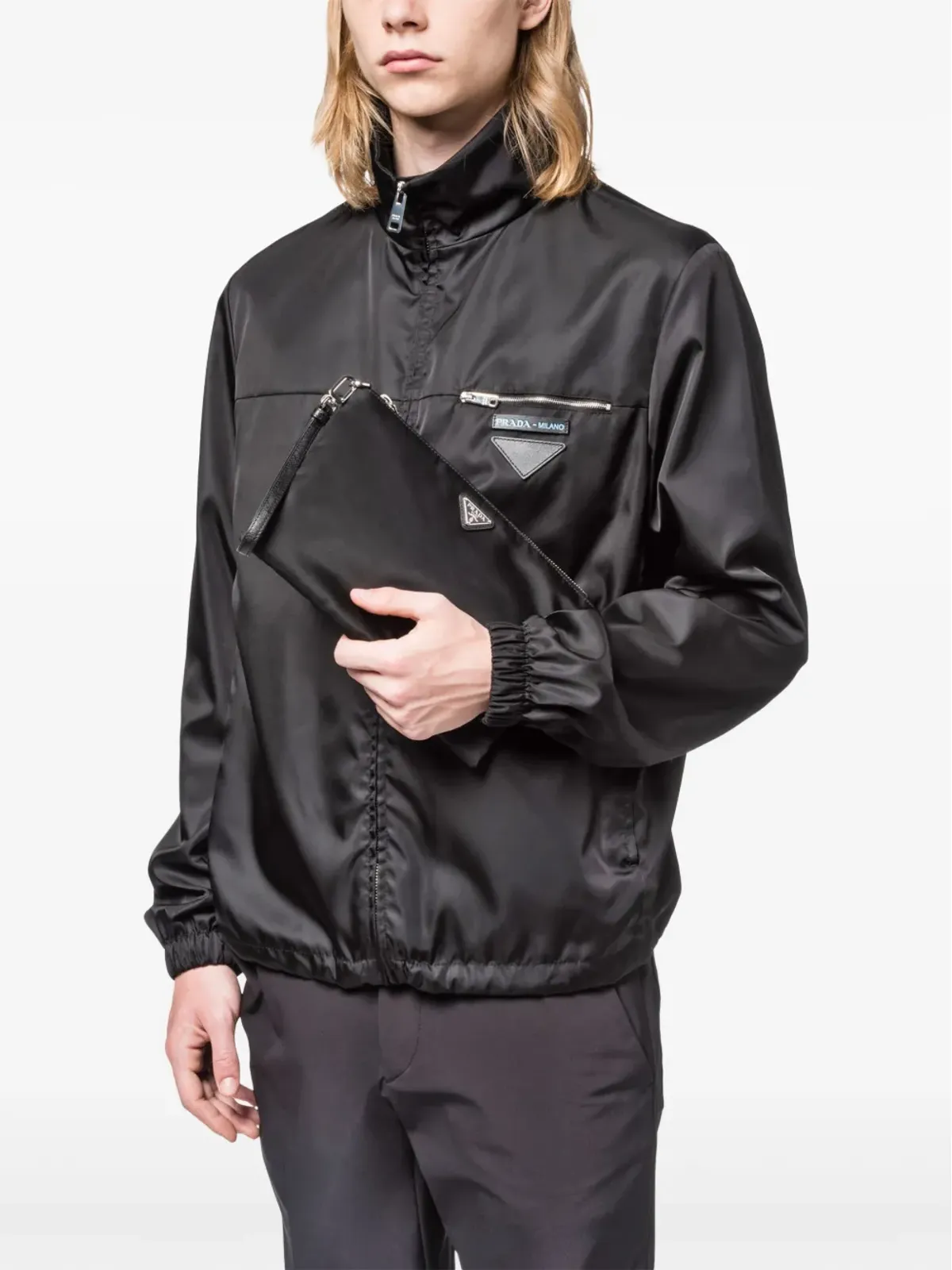 Prada リサイクルナイロン・トライアングルロゴ・クラッチバッグ - ブラック - 画像2