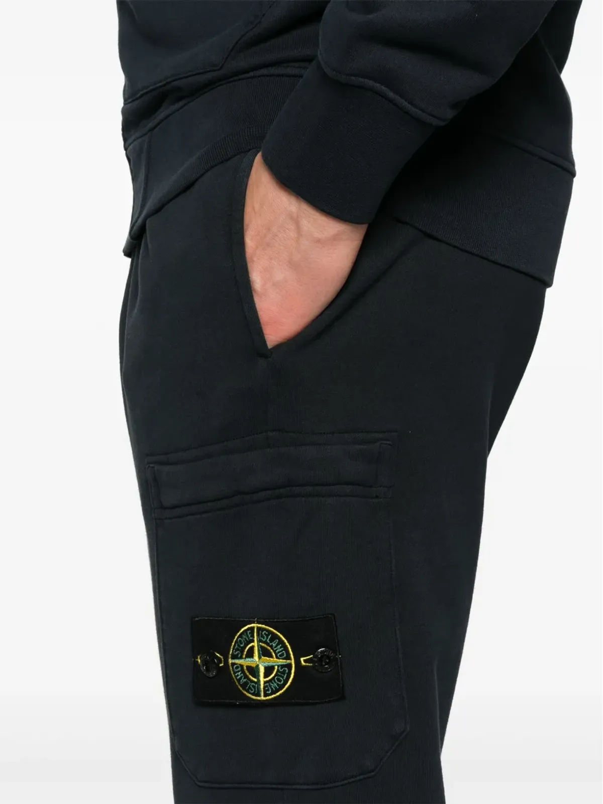 Stone Island コンパスバッジ テーパードパンツ - 画像5
