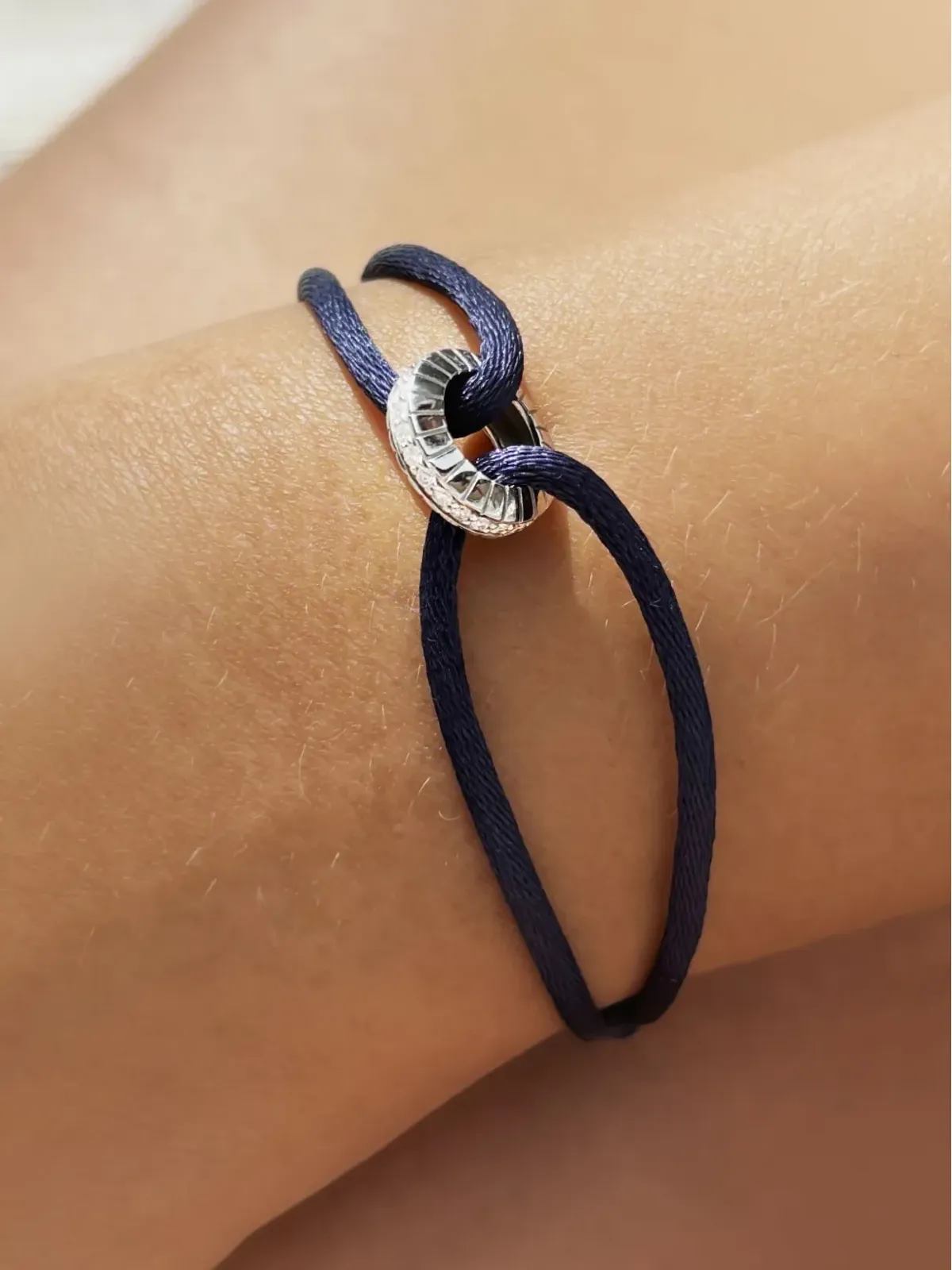 LOEV ブルーの14Kホワイトゴールド エタニティ ダイヤモンド ブレスレット - 画像4
