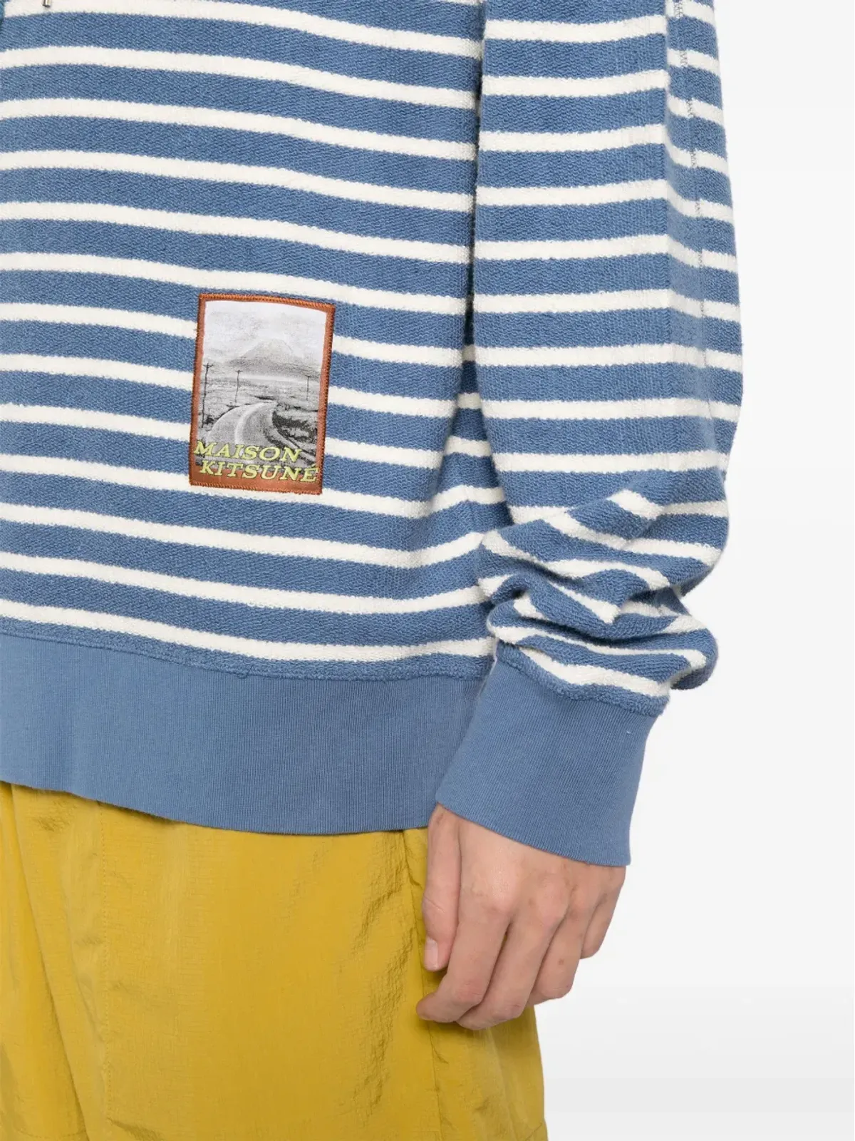 Maison Kitsuné アップリケロゴ入りストライプコットンフーディー - 画像5