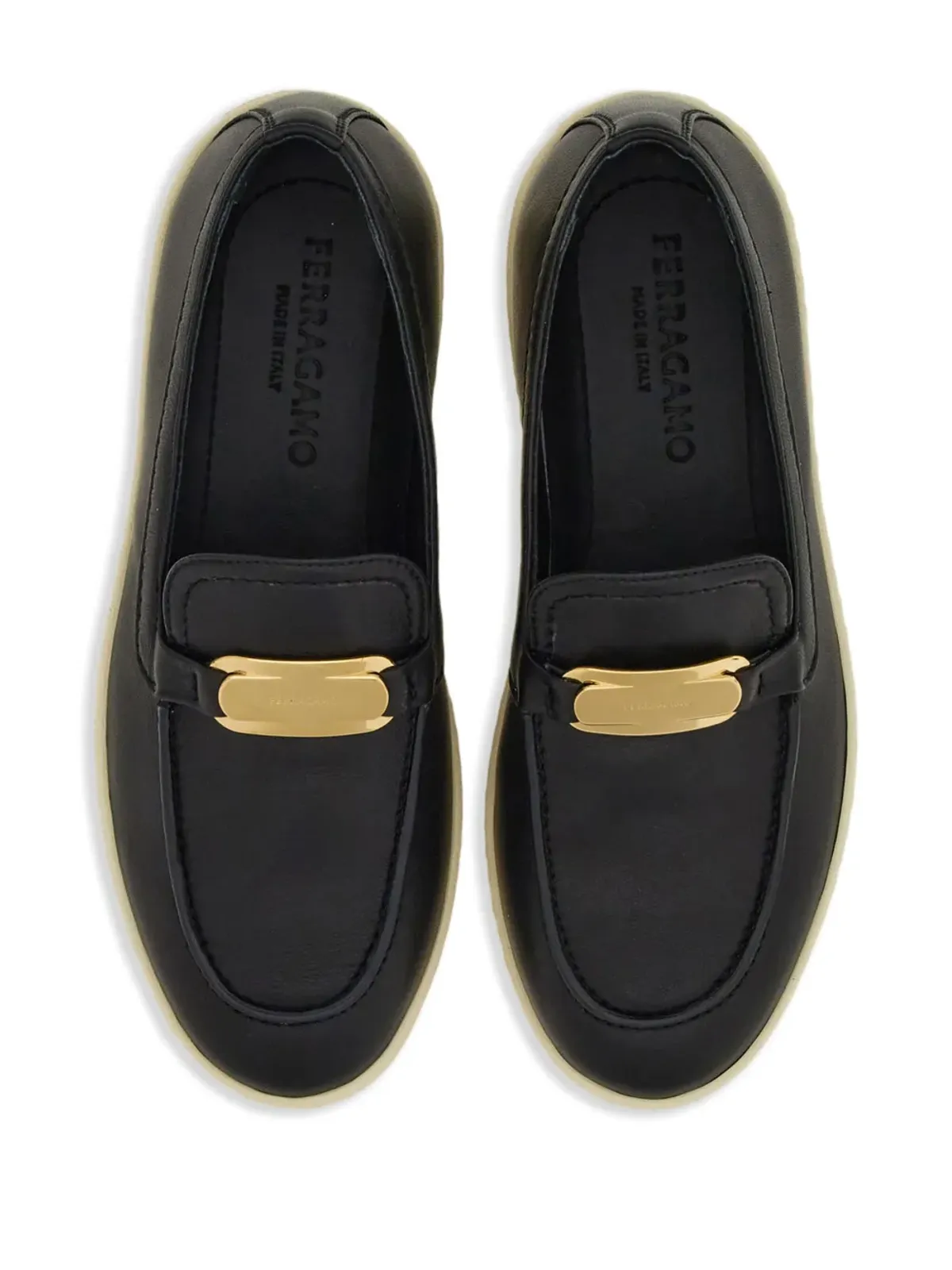 Ferragamo 新作 Varaバックル ローファー - 画像4