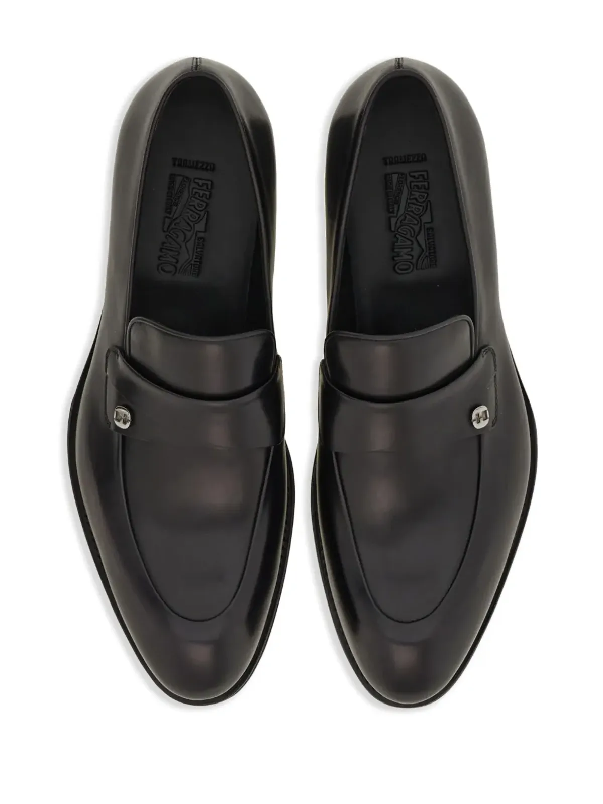 Ferragamo トラメッツァ アーモンドトゥ レザー ローファー ブラック - 画像4