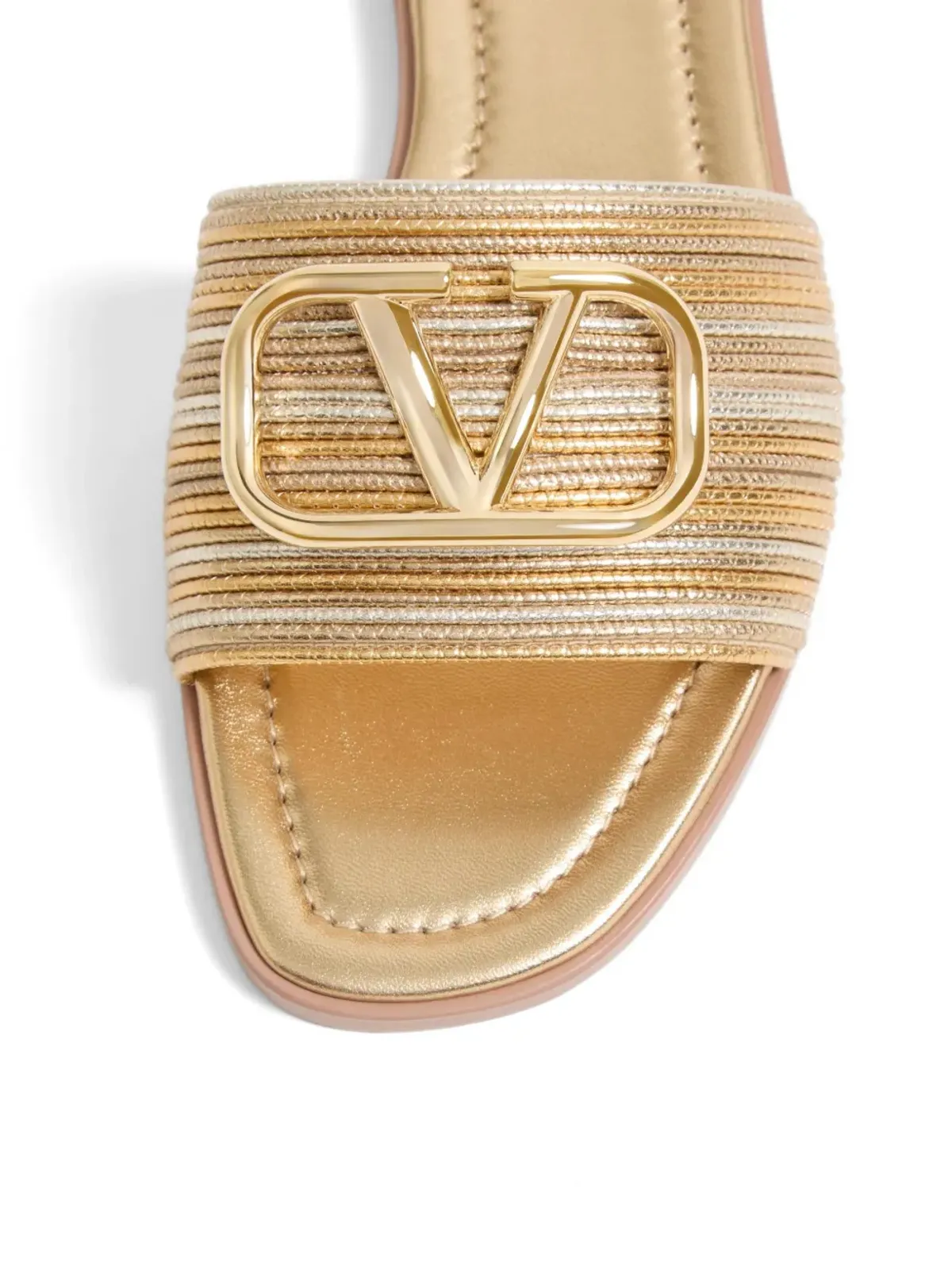 Valentino Garavani Vロゴ サイン メタリックレザー サンダル - 画像5