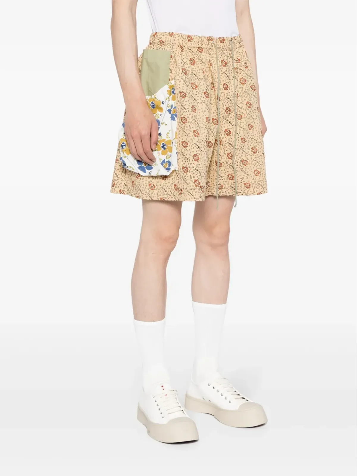 STORY mfg. コントラスト花柄プリントオーガニックコットンショーツ - 画像3