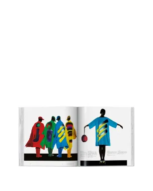 TASCHEN Issey Miyake by Midori Kitamura and Kazuko Koike ハードカバー本 - White - サムネイル4