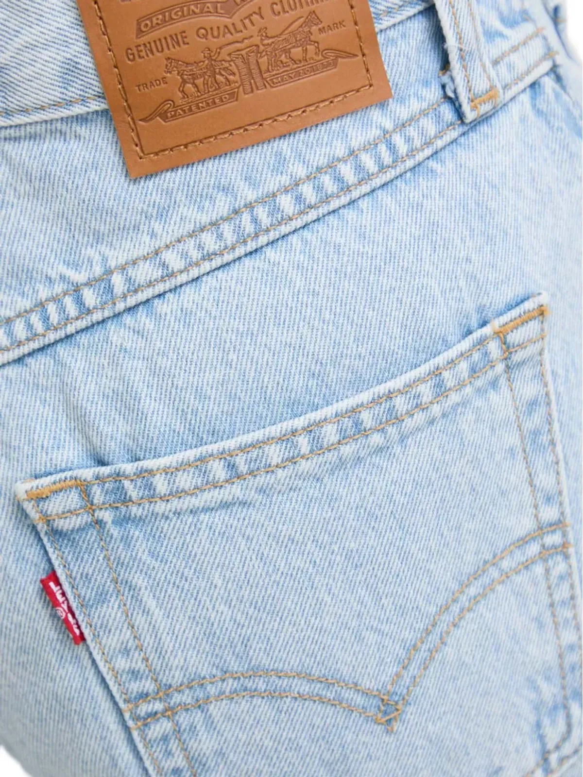Levi's 80年代風モムポケットデニムジーンズ - ブルー - 画像4