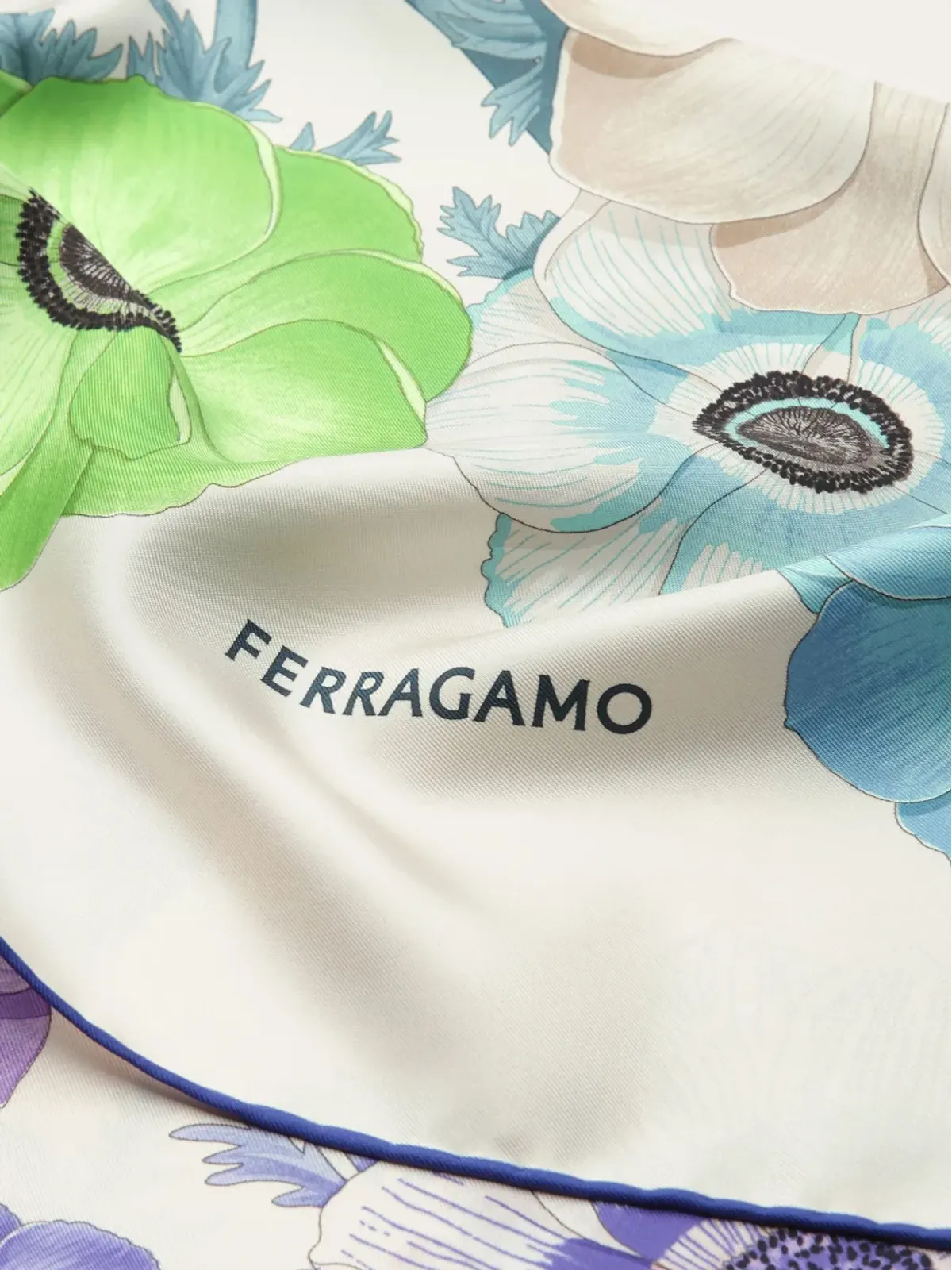Ferragamo フローラルプリント シルクスカーフ - 画像2