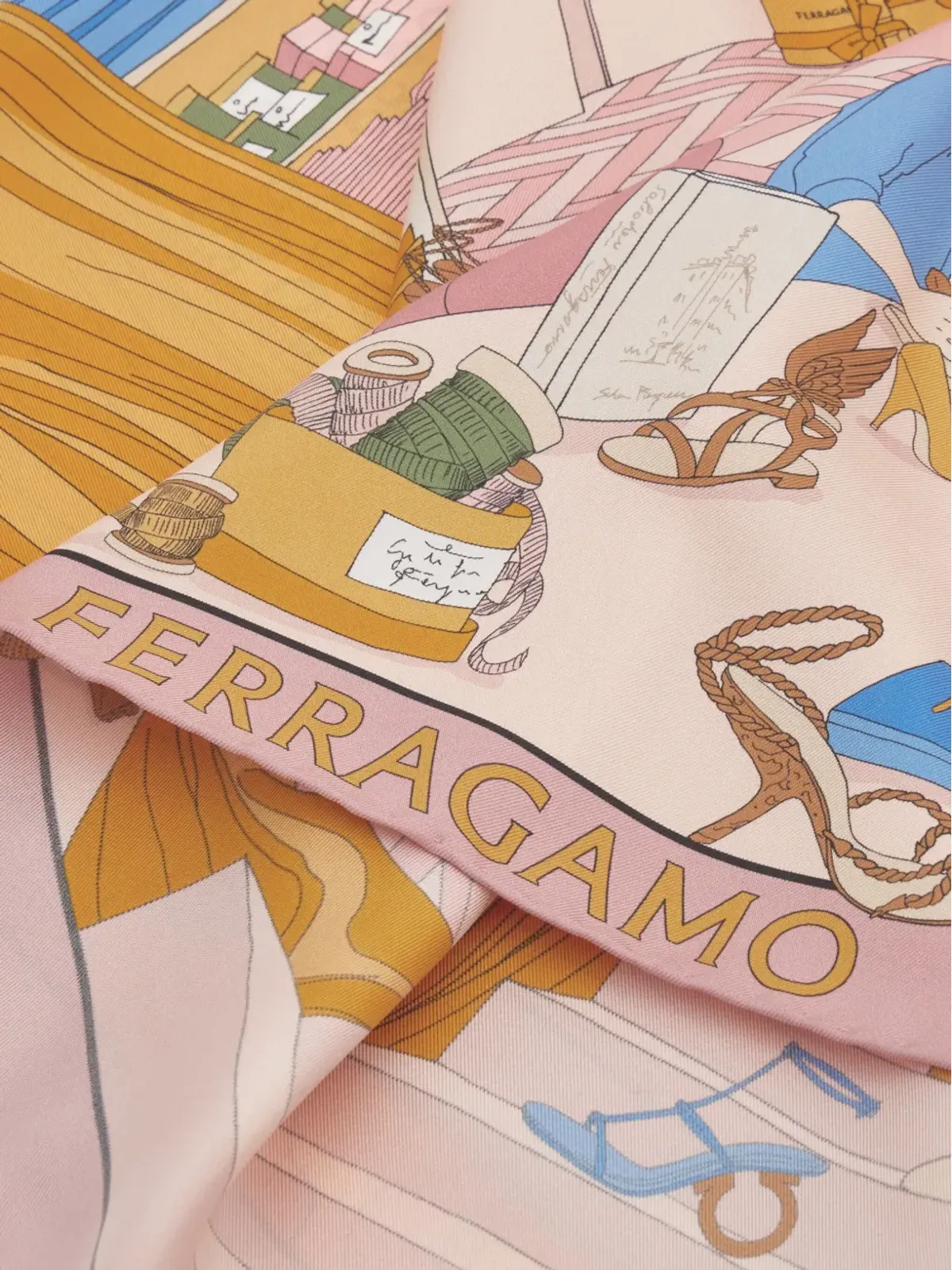 Ferragamo グラフィックプリント シルクスカーフ - 画像2