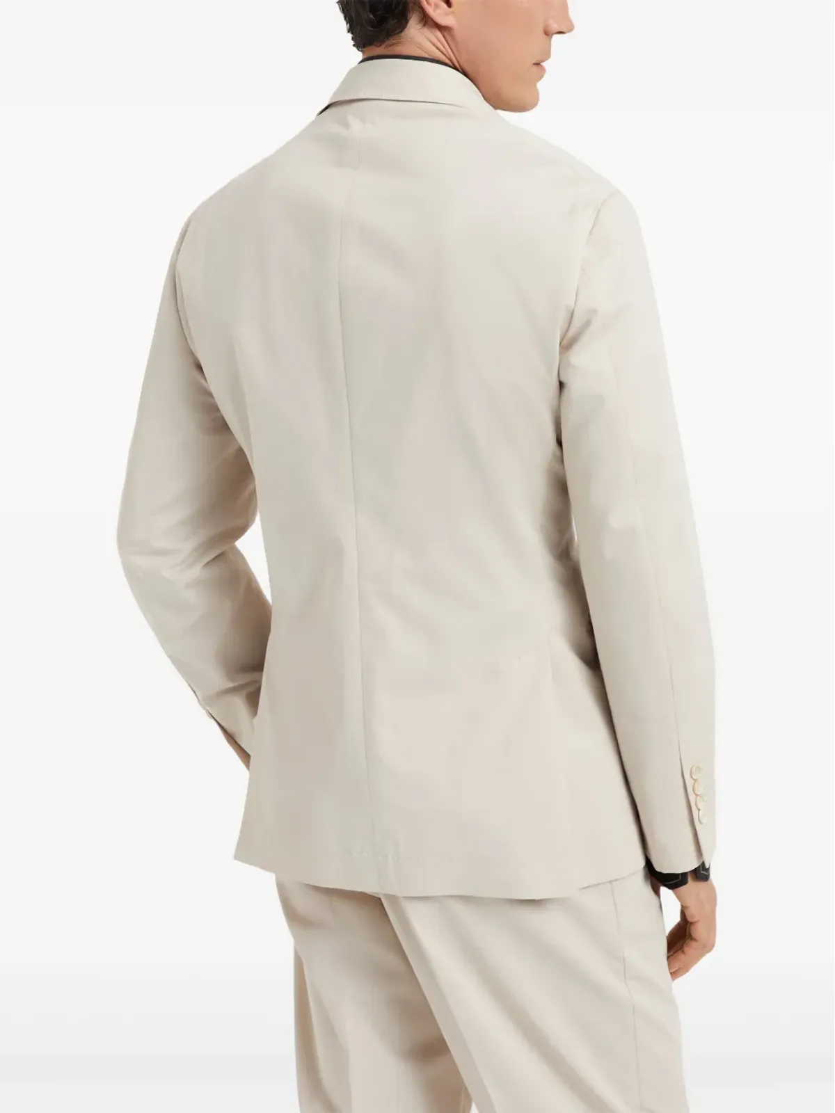 Brunello Cucinelli 解体的デザインのギャバジン 大きめラペル ブレザー ニュートラルカラー - 画像4
