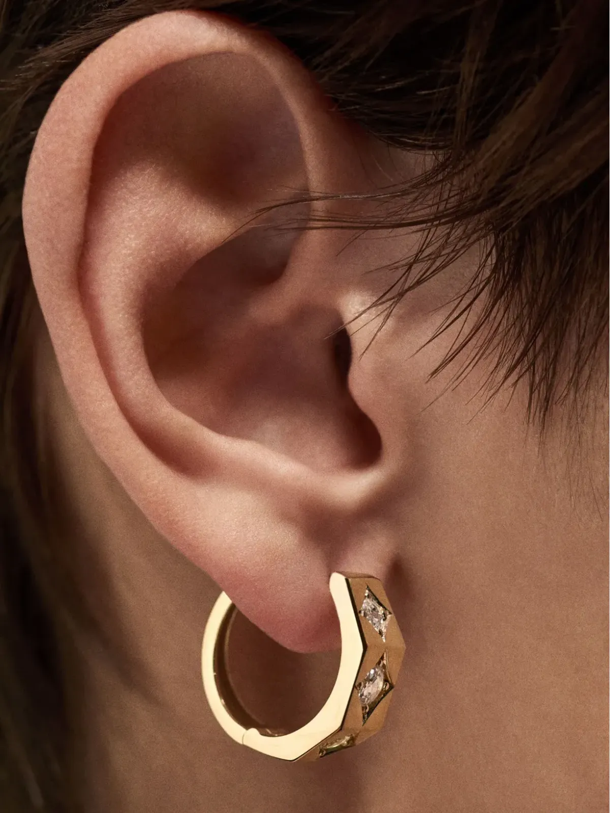 Marie Lichtenberg 18K イエローゴールド ダイヤモンド フープ ピアス - 画像4