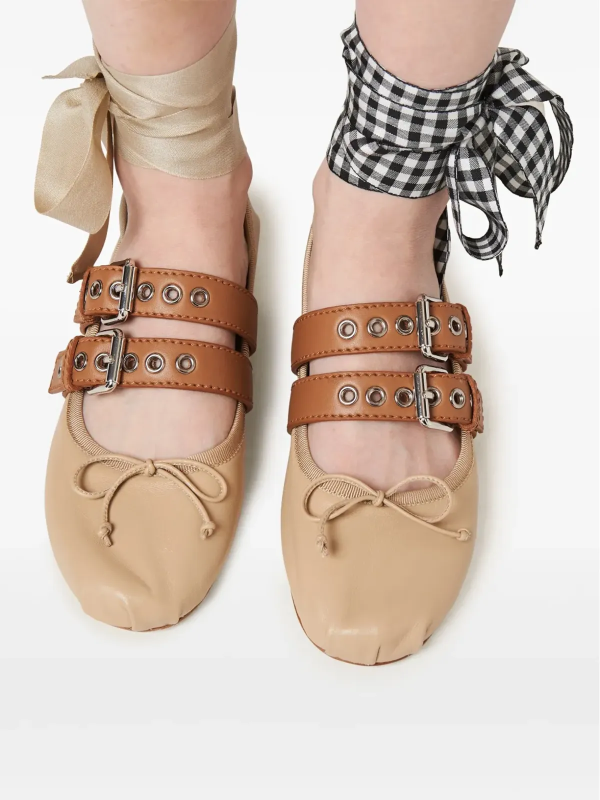 Miu Miu バックル付きバレエパンプス - 画像5