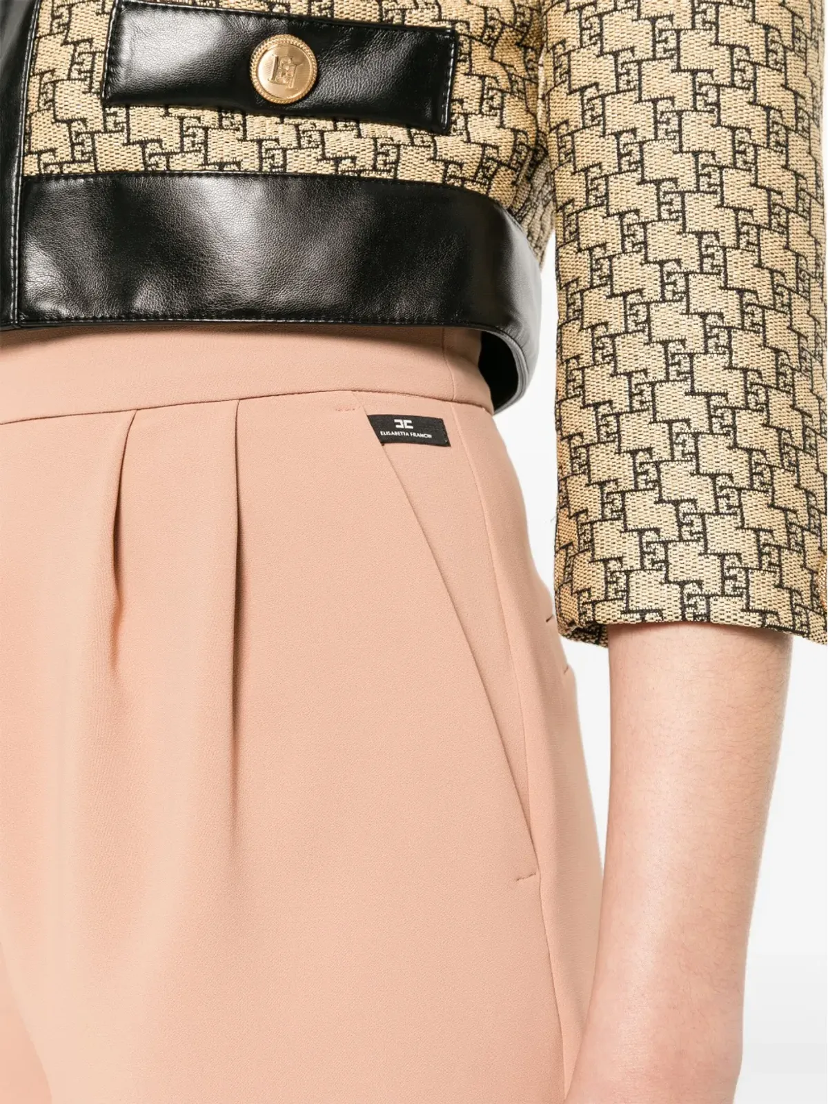 Elisabetta Franchi ロゴパッチ クレープ生地ショートパンツ - ピンク - 画像5