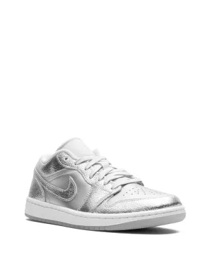 Jordan エアジョーダン 1 ロー SE「Metallic Silver」スニーカー - サムネイル2