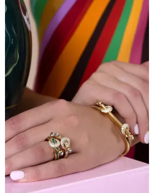 Ananya 18K イエローゴールド チャクラ ダイヤモンドとエメラルド リング - サムネイル3