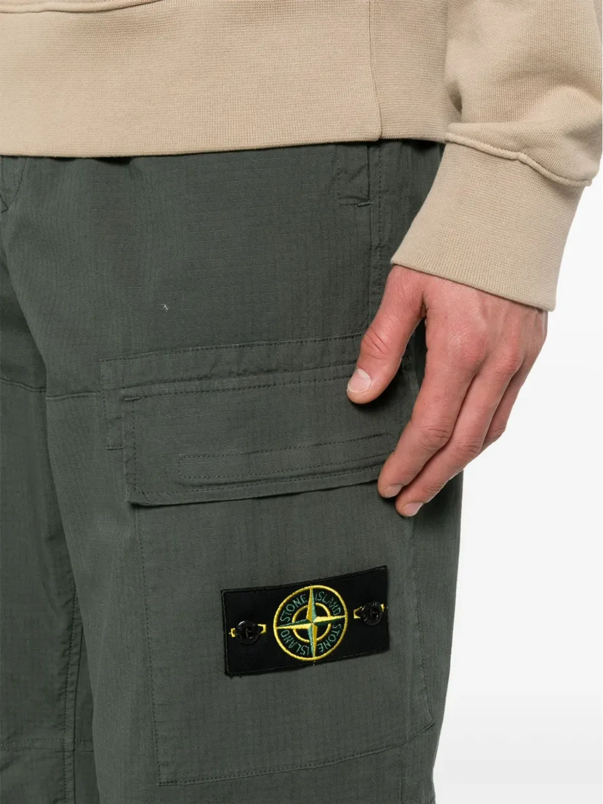 Stone Island コンパスモチーフ カーゴパンツ グリーン - 画像5