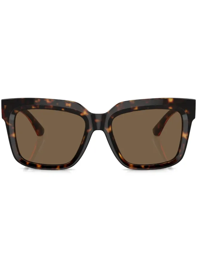 Burberry Eyewear Burberry Eyewear べっこう柄のスクエアフレームサングラスの商品画像