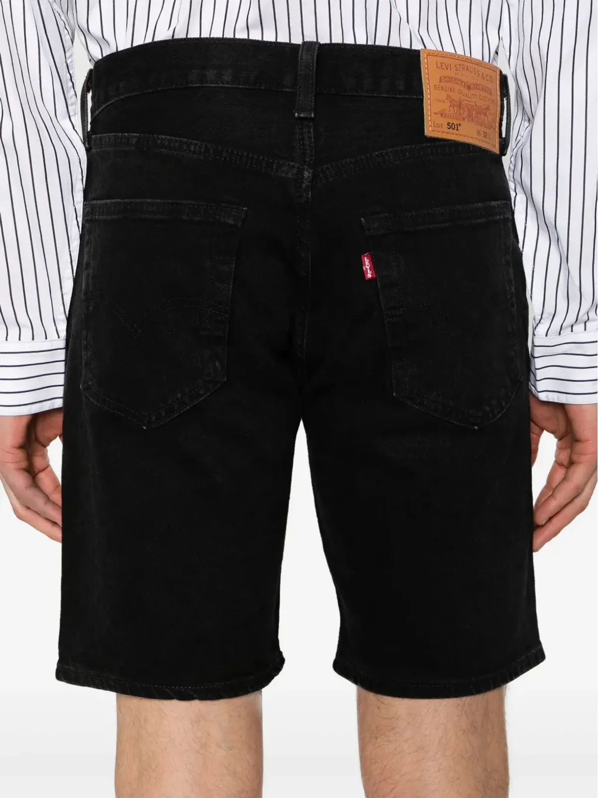 Levi's 501® ミッドライズ デニムショーツ ブラック - 画像5