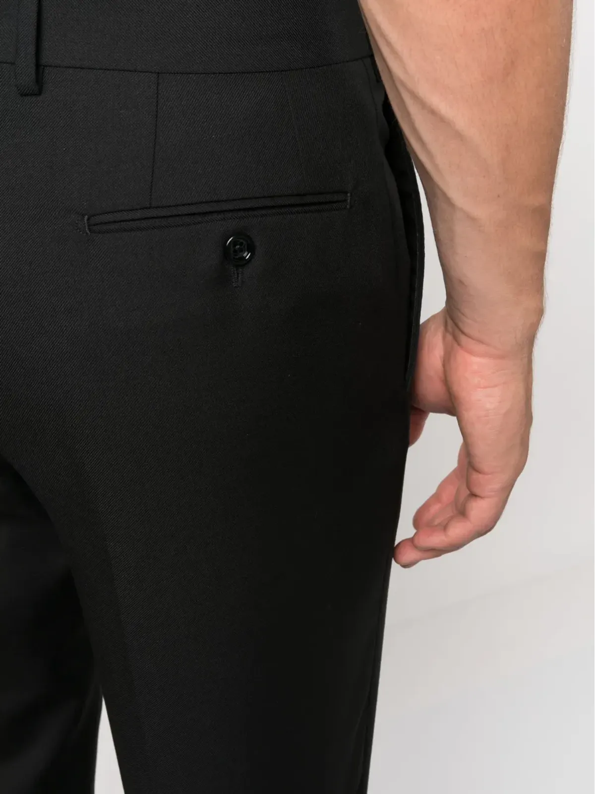 Lardini センタープレス テーパードパンツ - 画像5