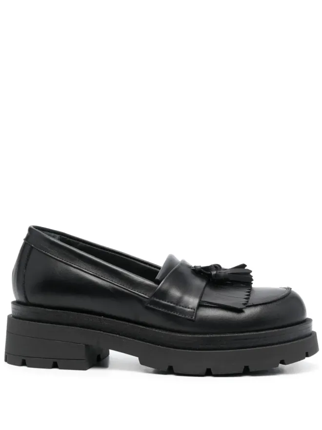 P.A.R.O.S.H. P.A.R.O.S.H. tassel-detail leather loafers - Blackの商品画像