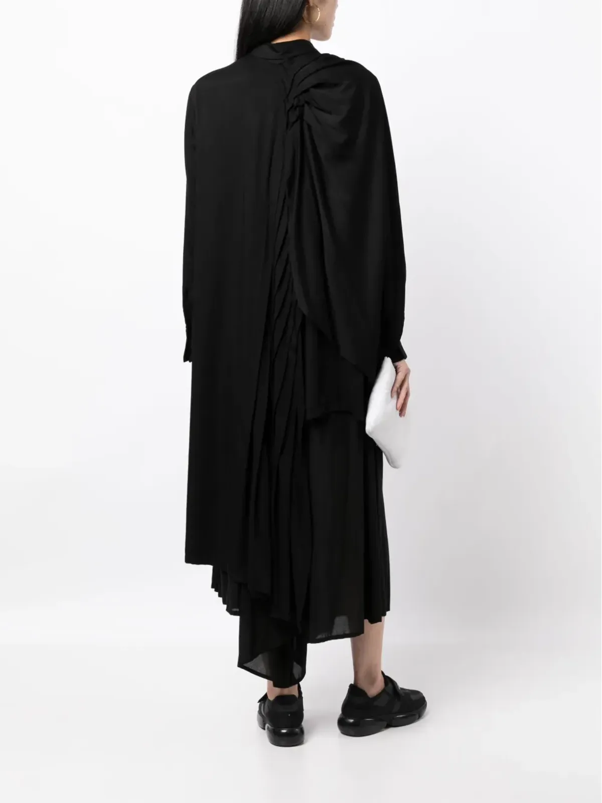Yohji Yamamoto プリーツ入りハイロー・ヘム シャツ ブラック - 画像2