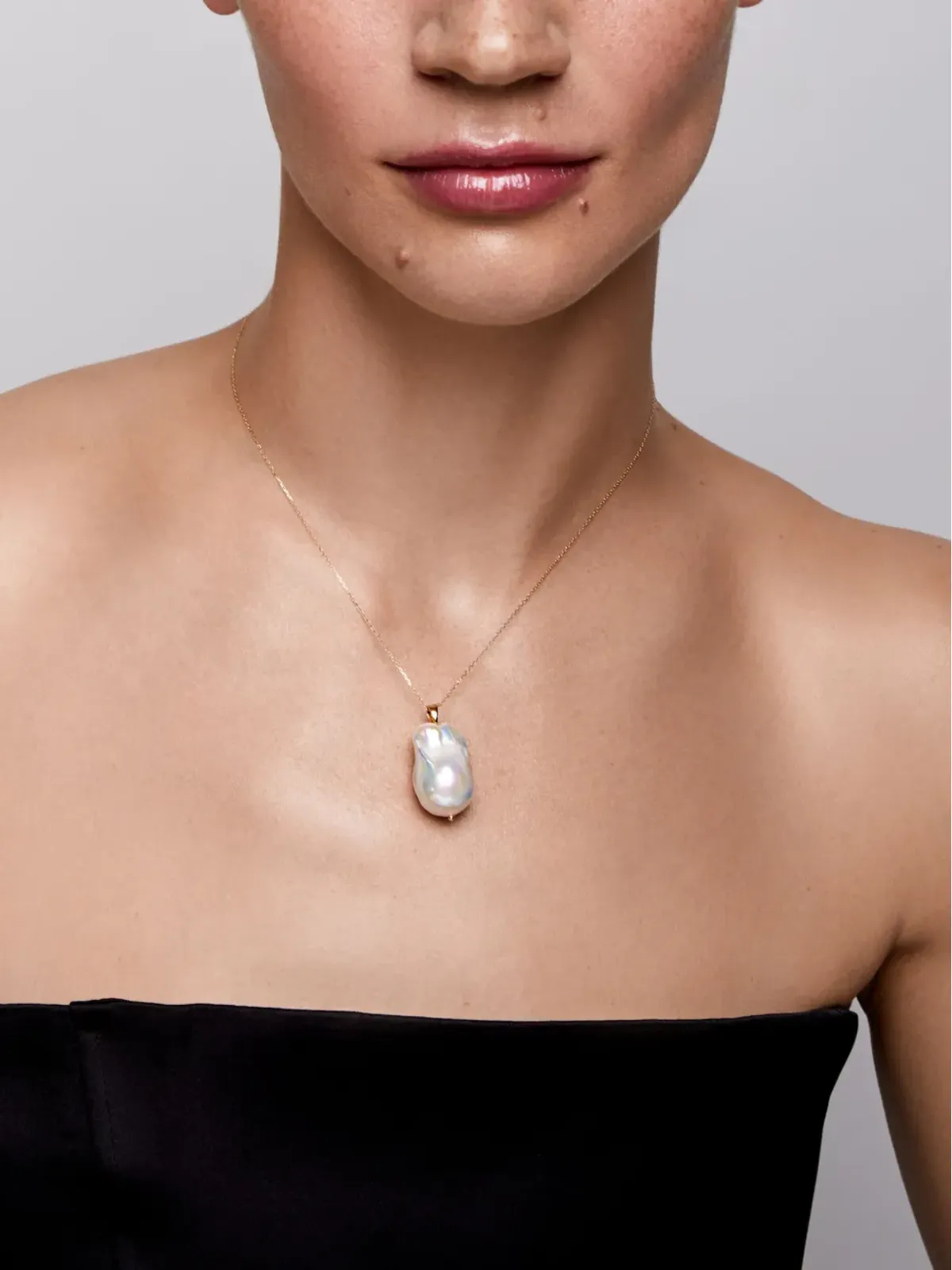 Mateo 14kt イエローゴールド バロックパール ペンダントネックレス - 画像3