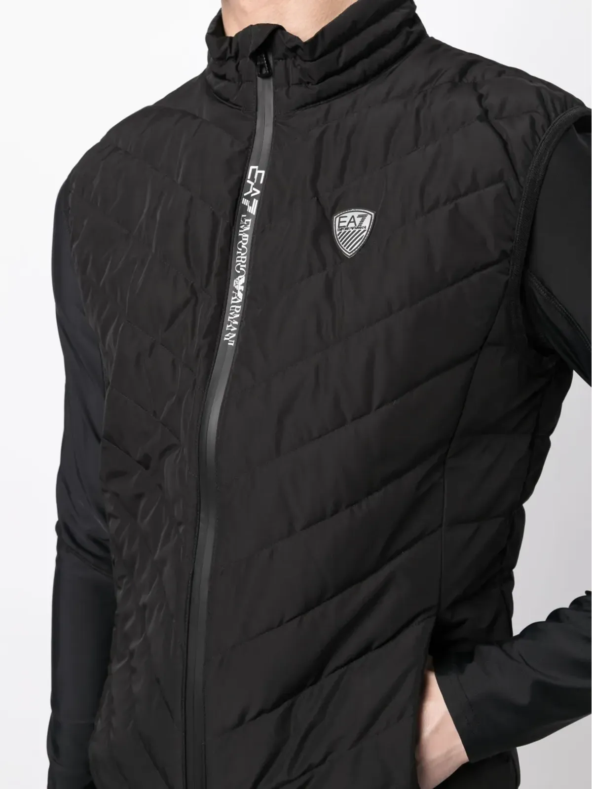 Ea7 Emporio Armani ロゴパッチ・キルテッド・パッド入りジレ - 画像5