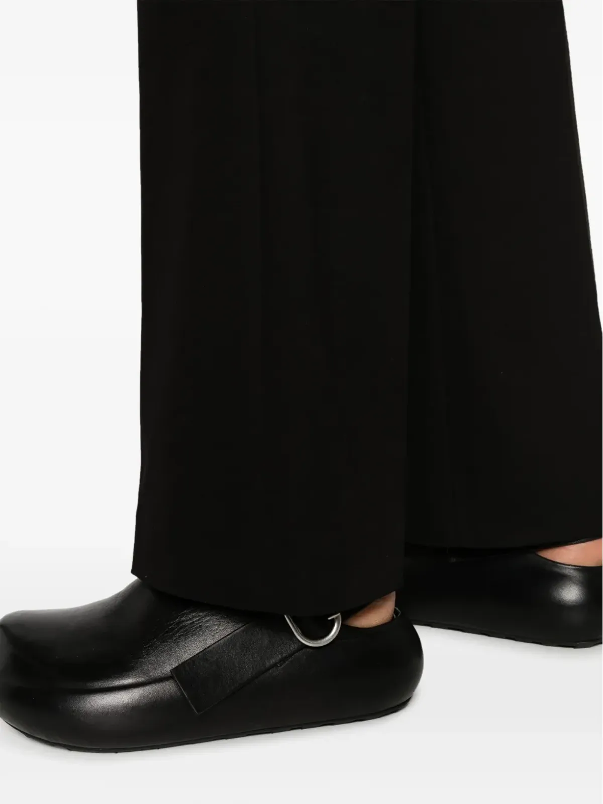 Vince ブーツカット テーラードパンツ - 画像5