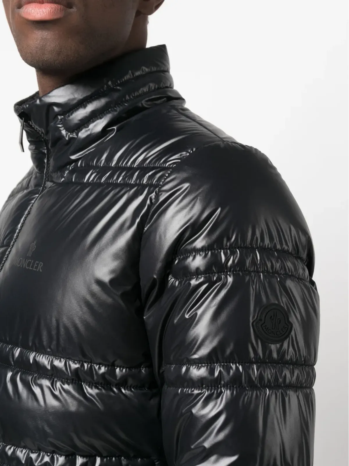 Moncler ロゴプリント ダウンジャケット - ブラック - 画像5