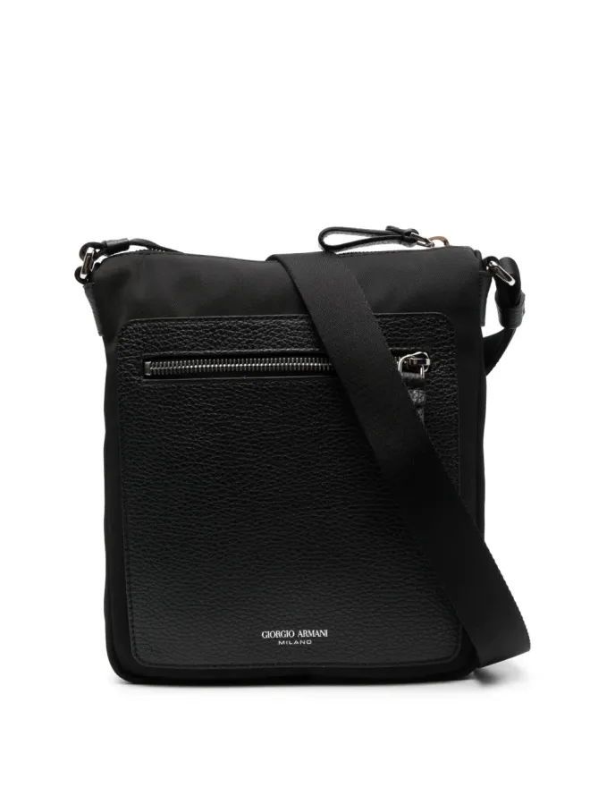 Giorgio Armani Giorgio Armani ロゴデボースド ジップファスニング ショルダーバッグの商品画像