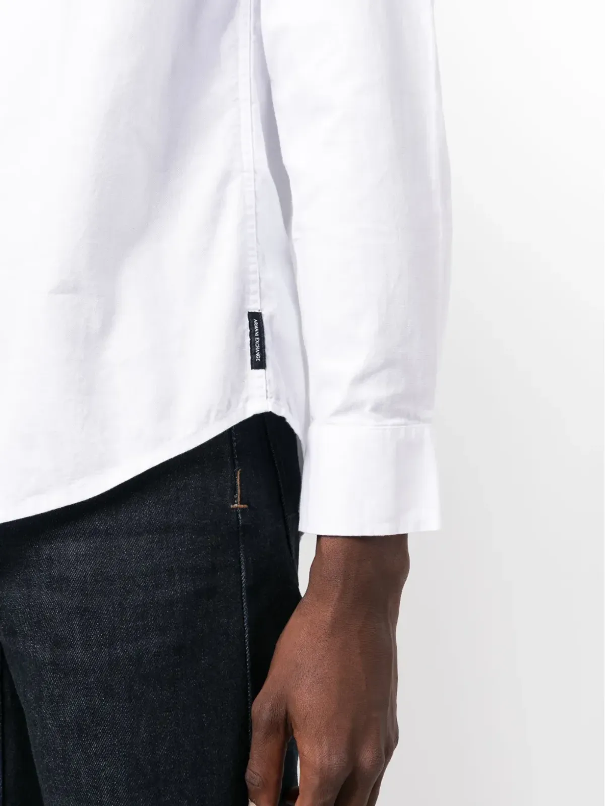 Armani Exchange ロゴ刺繍入り 長袖コットンシャツ - ホワイト - 画像5