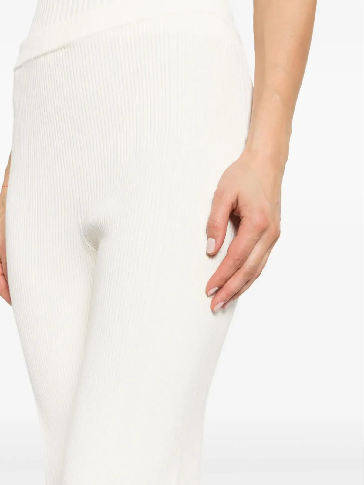 AERON ストレートレッグリブニットパンツ - 画像5