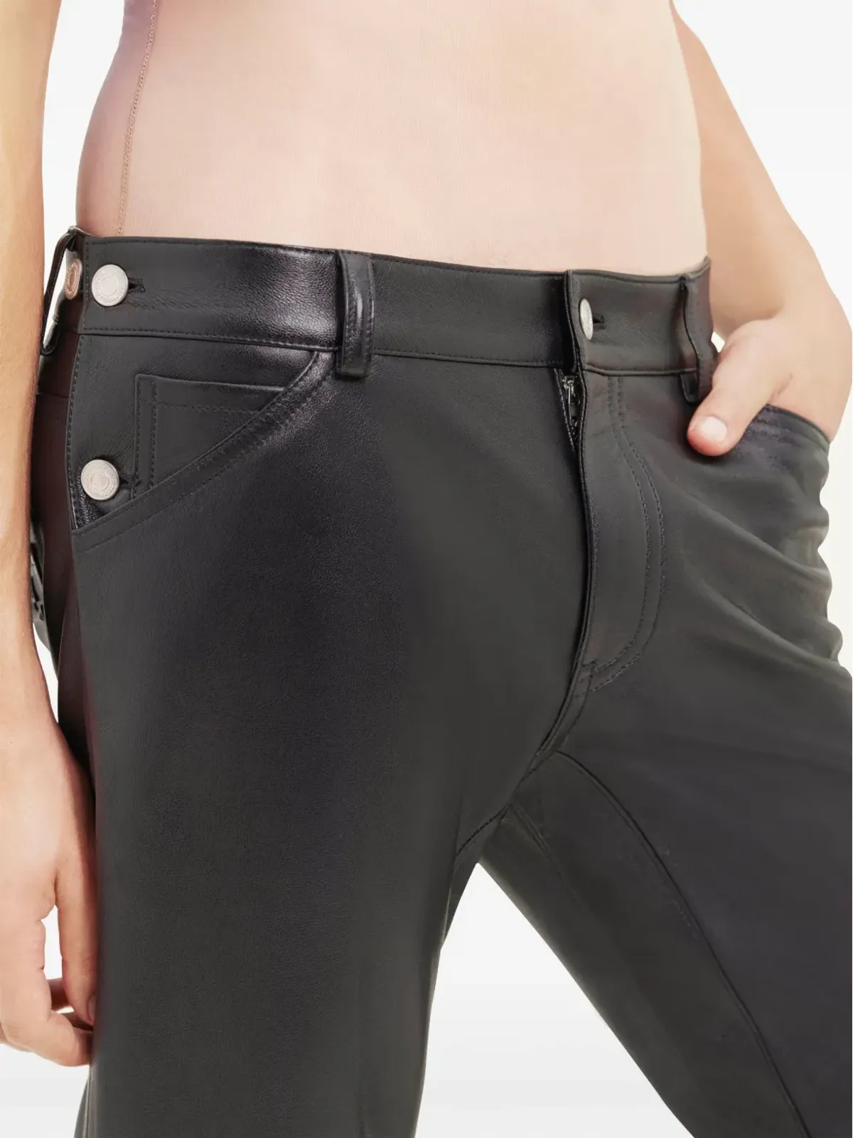 Courrèges バックル付きフレアレザーパンツ - ブラック - 画像5