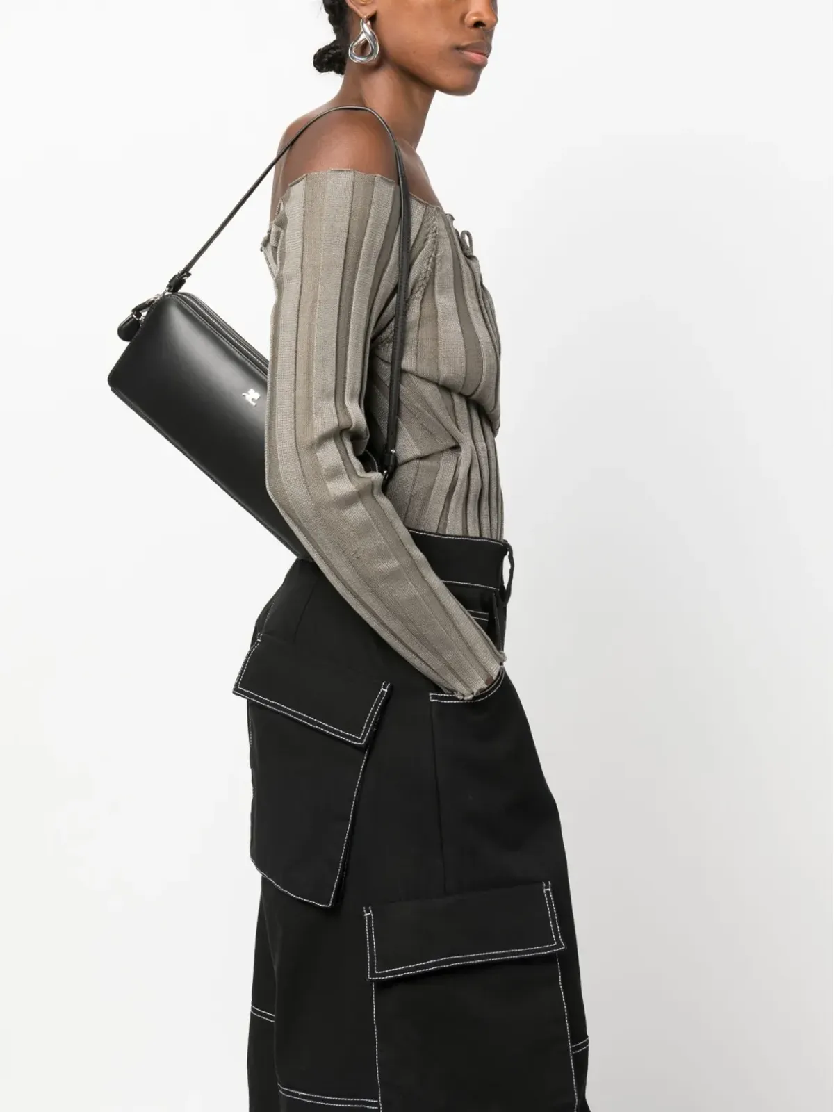 Courrèges クラウド ロゴプレート ショルダーバッグ - 画像2