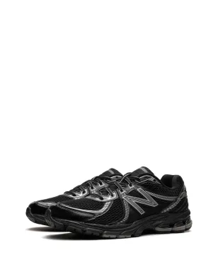 New Balance 860メッシュパネルドスニーカー ブラック - サムネイル4