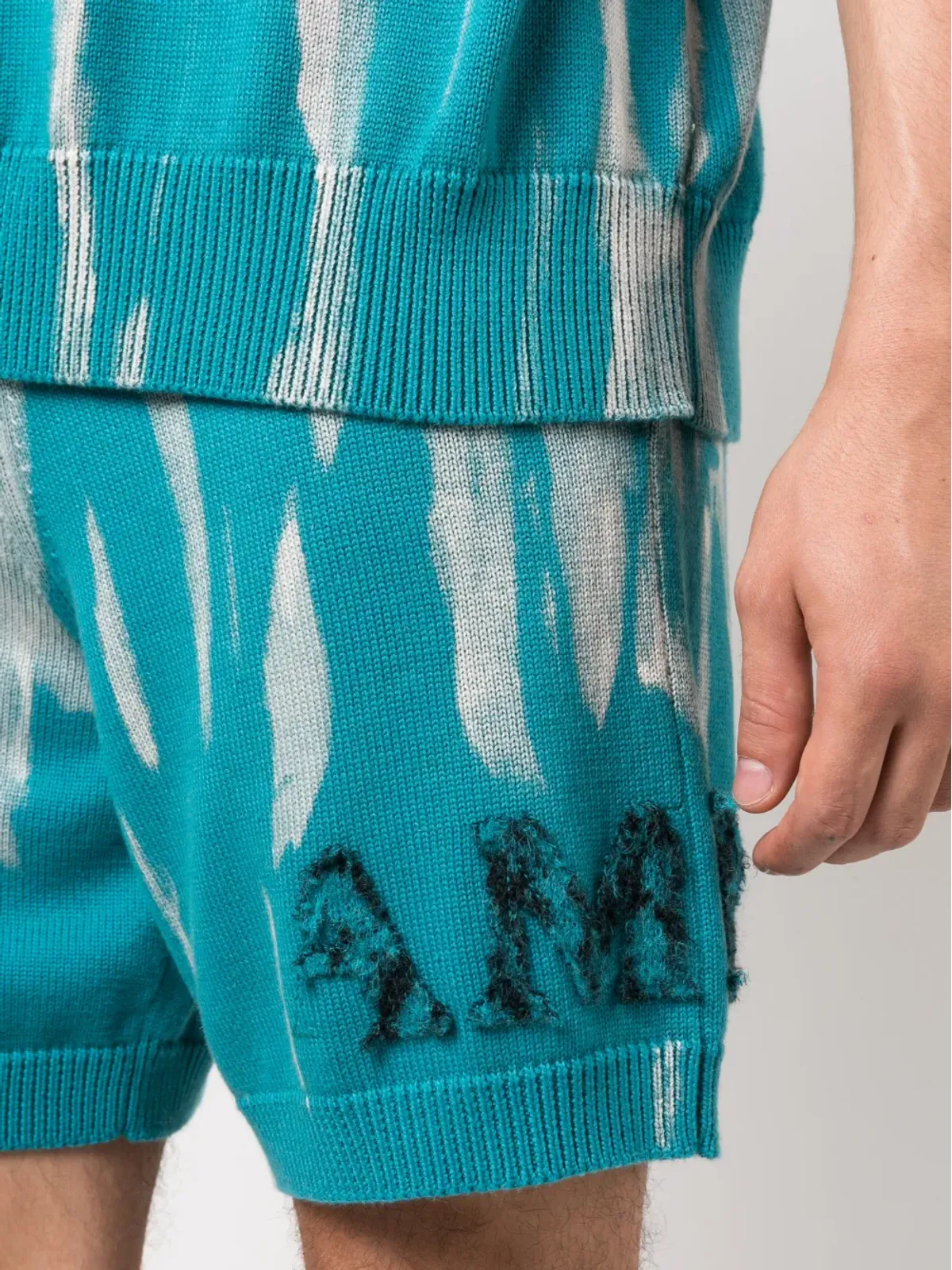 AMIRI ロゴ刺繍入りニットショーツ - 画像5